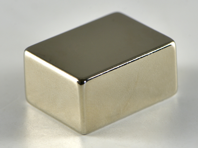 ネオジム磁石(N40)、角型、20x15x10(mm)、10mm方向